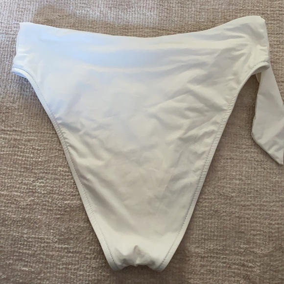Frankies bikinis “Cupid” bottoms in white(PL) - Picture 4 of 6